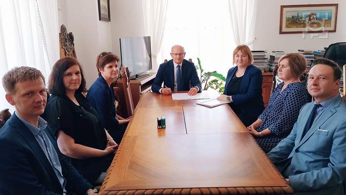 Pokaż zdjęcie: Zawarcie umowy z Miastem Lublin reprezentowanym przez Krzysztofa Żuka