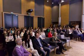 Pokaż zdjęcie: Słuchacze konferencji 