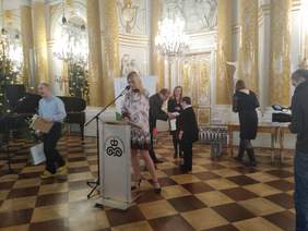 Pokaż zdjęcie: wręczenie nagrody Annie Drozdowskiej 