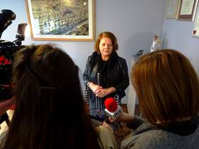 Dyrektor Oddziału Kujawsko-Pomorskiego PFRON - Aleksandra Gierej - podczas rozmowy z Radiem PiK i TV3 Bydgoszcz