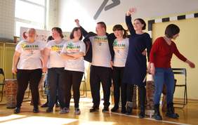 Pokaż zdjęcie: Ukłony po wystepie Drum Syndrome