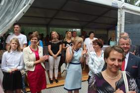 Pokaż zdjęcie: Anna Skupień, dyrektor Oddziału Wielkopolskiego PFRON uczestnikiem spotkania podsumowującego projekt pt.: „Oswoić dorosłość”