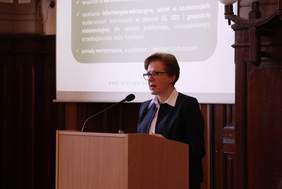 Pokaż zdjęcie: Wystąpienie Elżbiety Kisiel z WFOŚiGW