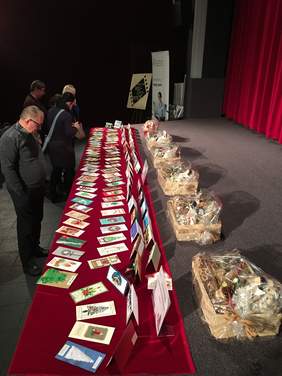 Pokaż zdjęcie: Wystawa kartek bożonarodzeniowych w kinie