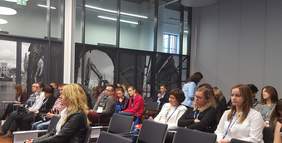 Pokaż zdjęcie: uczestnicy konferencji