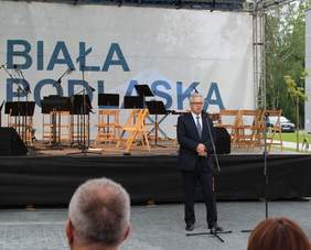 Pokaż zdjęcie: Krzysztof Michałkiewicz, Sekretarz Stanu w Ministerstwie Rodziny, Pracy i Polityki Społecznej i Pełnomocnik Rządu ds. Osób Niepełnosprawnych