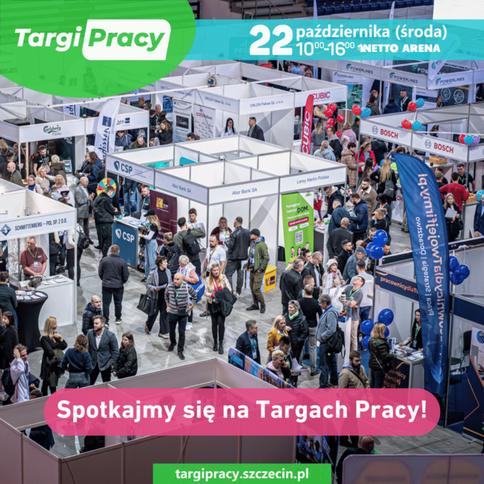 Pokaż zdjęcie: Zdjęcie przedstawia dużą halę targową wypełnioną ludźmi i stoiskami wystawców. Jest to ujęcie z góry, prezentujące ruch i aktywność na targach pracy. W tłumie widać wiele osób spacerujących między stoiskami, rozmawiających z wystawcami i zbierających informacje. Nad stoiskami wiszą banery różnych firm, m.in. z logo "Alor Bank SA", "ORLEN Paliwa Sp. z o.o.", "BOSCH" oraz "CUBIC". Na pierwszym planie, u góry po lewej, znajduje się duży zielony napis "Targi Pracy". W górnym prawym rogu widoczne są szczegóły wydarzenia: "22 października (środa) $10^{00}-16^{00}$ NETTO ARENA". Na dole zdjęcia, na różowym pasku, widnieje napis: "Spotkajmy się na Targach Pracy!". Poniżej, na zielonym pasku, umieszczono adres strony internetowej: "targipracy.szczecin.pl".