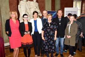 Pokaż zdjęcie: Od lewej: Dorota Potejko, Pełnomocnik Prezydenta Miasta Poznania ds. Osób z Niepełnosprawnościami;  Karolina Kasprzak, redaktor w miesięczniku „Filantrop Naszych Czasów"; Anna Skupień, dyrektor Oddziału Wielkopolskiego PFRON; Aleksandra Kowalska