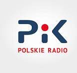 logo rozgłośni radiowej- na środku napis PiK a pod spodem polskie radio, wszystko w granatowych i czerwonych kolorach