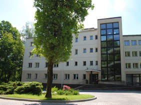 Pokaż zdjęcie: Sanatorium Uzdrowiskowe Związku Nauczycielstwa Polskiego w Nałęczowie 