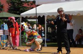 Pokaż zdjęcie: występy artystyczne