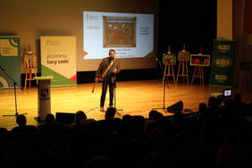 Pokaż zdjęcie: Występ Dariusza Tokarzewskiego