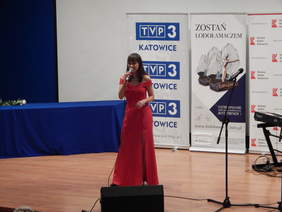 Pokaż zdjęcie: Występ artystyczny