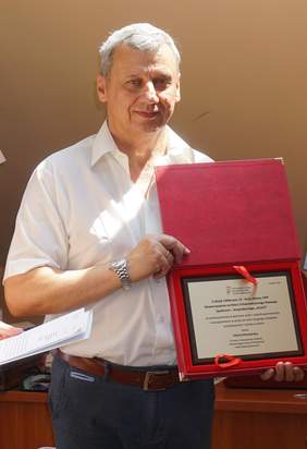 Pokaż zdjęcie: Okolicznościowy gawerton od Małopolskiego Oddziału PFRON