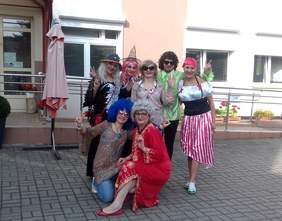 Pokaż zdjęcie: Uczestnicy Pożegnania Lata w Bajkowych Klimatach