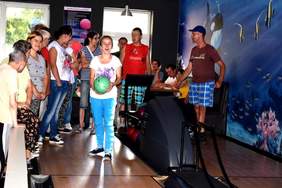 Pokaż zdjęcie: Zajęcia na kręgielni w ramach projektu pn.: „Jesteśmy - Wspieramy – program aktywizacji osób niepełnosprawnych w powiecie pleszewskim oraz gostyńskim”