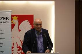 Pokaż zdjęcie: Prezes Stowarzyszenia Podaj Rękę Marek Olechowicz.