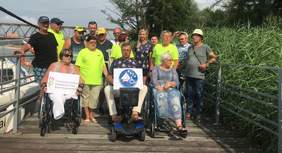 Pokaż zdjęcie: uczestnicy szkolenia żeglarskiego - Mazury 2019