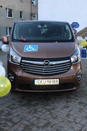Pokaż zdjęcie: nowy bus Opel VIVARO