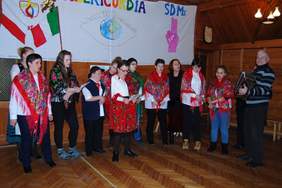 Pokaż zdjęcie: Występ artystyczny podopiecznych Stowarzyszenia „Nasz dom”