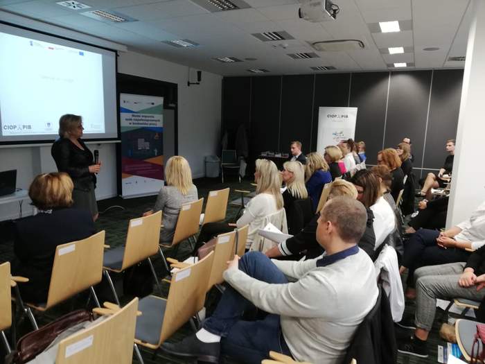 Pokaż zdjęcie: Uczestnicy konferencji