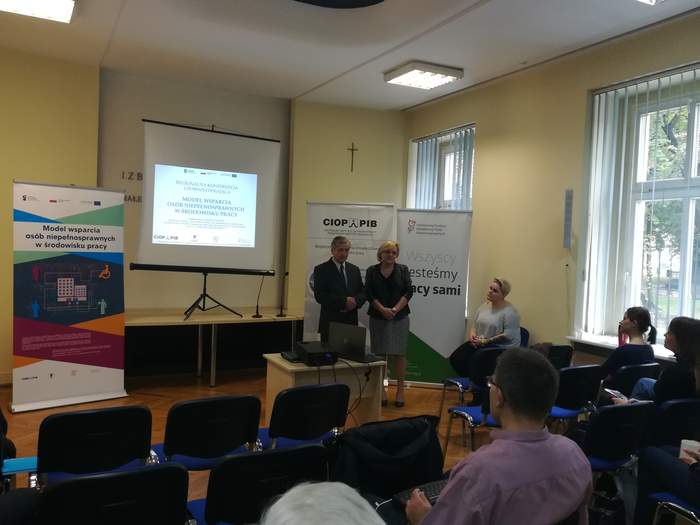 Pokaż zdjęcie: Otwarcie Konferecji przez prof. Joanna Bugańska (CIOP-BIP) oraz Jan Wroński Dyrektor Oddzialu Śląskiego PFRON