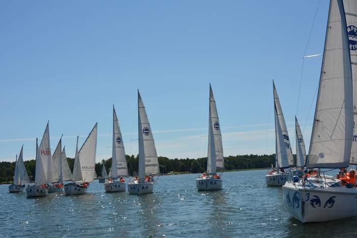 Pokaż zdjęcie: Edycja druga. Regaty.