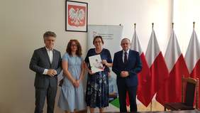 Pokaż zdjęcie: UMOWA WRR Z MOPREM W KIELCACH