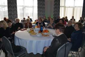 Pokaż zdjęcie: Zaproszeni goście, wśród nich Dyrektor Oddziału Kujawsko-Pomorskiego PFRON Pani Aleksandra Gierej