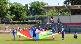 Sportowe zmagania uczestników