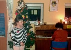 Pokaż zdjęcie: Kolędowanie w „Domu Nadziei” 