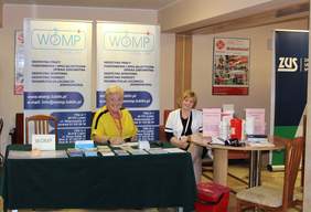 Pokaż zdjęcie: Stoisko konsultacyjne Wojewódzkiego Ośrodka Medycyny Pracy