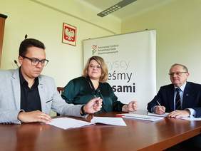 Pokaż zdjęcie: Starosta starachowicki Piotr Babicki i jego zastępca Małgorzata Galas Bąba