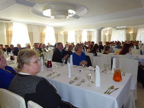 Pokaż zdjęcie: Uczestnicy uroczystości