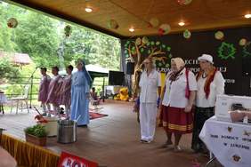 Jubileusz 60 lecia istnienia Domu Pomocy Społecznej w Lubzinie, występy mieszkańców Domu