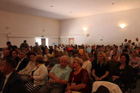 Pokaż zdjęcie: Uczestnicy uroczystości