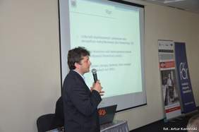 Pokaż zdjęcie: Sprawozdanie_Rados_aw_Antczak_GUS.jpg