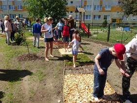 Pokaż zdjęcie: Pierwsi uzytkownicy ściezki sensorycznej