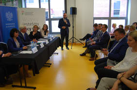 Pokaż zdjęcie: Prezentacja Wiceministra Stanisława Szweda