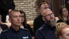 Pokaż zdjęcie: Udział w obchodach wzięli wzięli przedstawiciele samorządu, Rady Miasta, Policji, Straży Pożarnej i sponsorzy, którzy na co dzień współpracują z Centrum