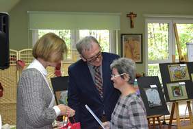 Pokaż zdjęcie: Nagrodę odbiera laureat II miejsca Danuta Gosk