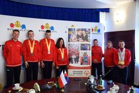 Pokaż zdjęcie: Reprezentanci Polski z Bydgoszczy i Radziejowa spotkali się z prezydentem Bydgoszczy, Rafałem Bruskim