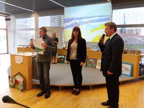 Pokaż zdjęcie: Wręczenie nagród opolskiego etapu XV Ogólnopolskiego Konkursu Plastycznego „Sztuka Osób Niepełnosprawnych”