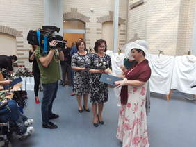 Pokaż zdjęcie: Uczestniczka konkursu, poetka Krystyna A. Nawój