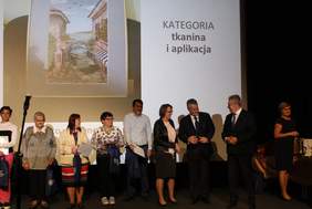 Pokaż zdjęcie: Wręczanie nagród