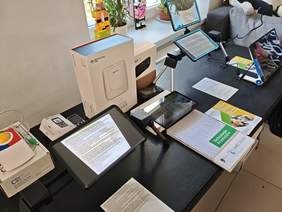 Pokaż zdjęcie: Na zdjęciu urządzenia - technologie wspomagjące, które można przetestować w Ośrodku Wsparcia i Testów w Skarżysku-Kamiennej