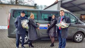 Pokaż zdjęcie: Nowy_bus_dofinasowany_ze___rodk_w_PFRON.jpg