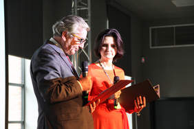 Uroczyste otwarcie wręczania nagród Laureatom XV edycji Konkursu Sztuka Osób Niepełnosprawnych- Dyrektor Muzeum Śląskiego Alicja Knast, Dyrektor Śląskiego Oddziału PFRON Jan Wroński