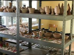 Pokaż zdjęcie: Prace wykonane w pracowni ceramicznej przez uczniów SOSW nr 2 w Przemyślu