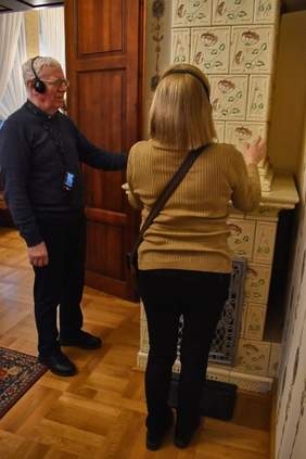 Pokaż zdjęcie: Ekspozycja w Muzeum Narodowym Rolnictwa i Przemysłu Rolno-Spożywczego w Szreniawie dla osób z wadą wzroku